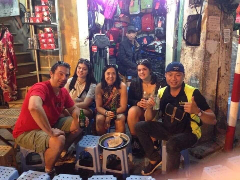 Vietnam Apple Homestay Hanoi Exteriör bild